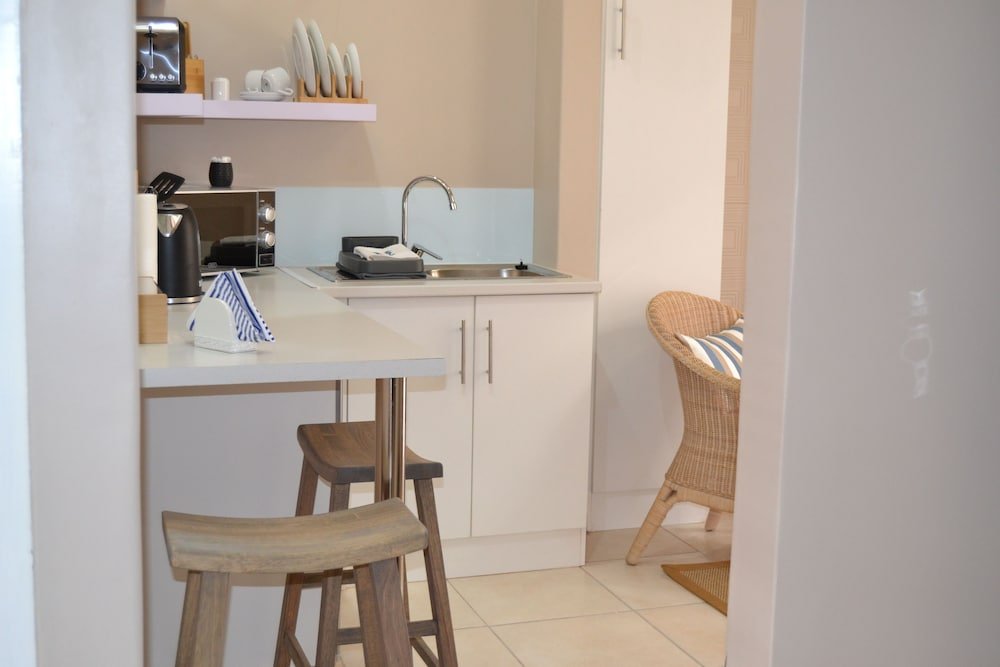 caulfield self catering