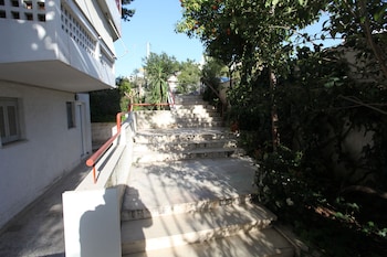 edem beach apartment mountain view
