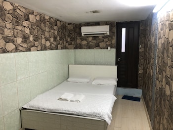 hotel a loi
