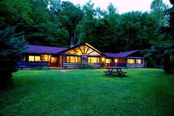 creekwalk inn and cabins