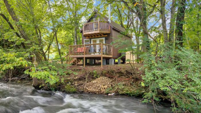 creekwalk inn and cabins