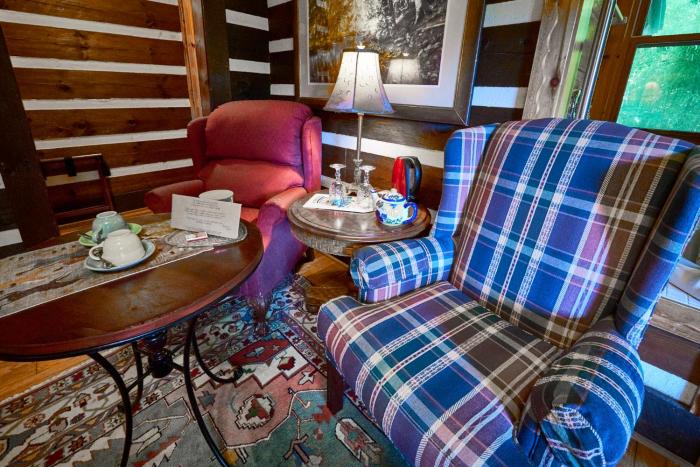 creekwalk inn and cabins
