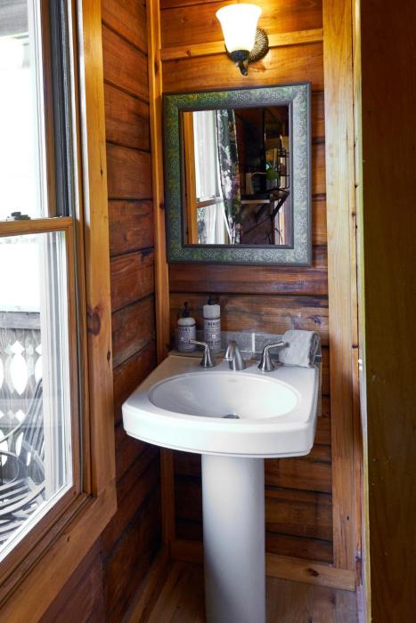 creekwalk inn and cabins