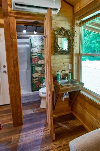 creekwalk inn and cabins