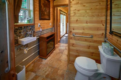 creekwalk inn and cabins