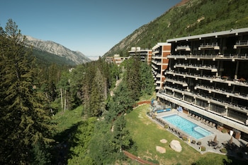 Lodge At Snowbird,,3 star