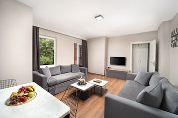 nish suite atasehir