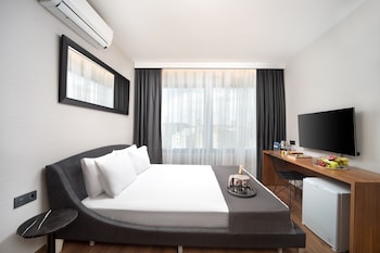 nish suite atasehir