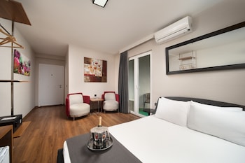 nish suite atasehir
