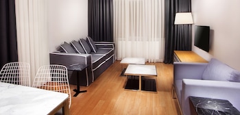 nish suite atasehir