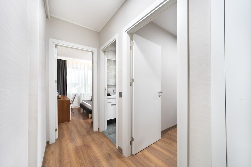 nish suite atasehir