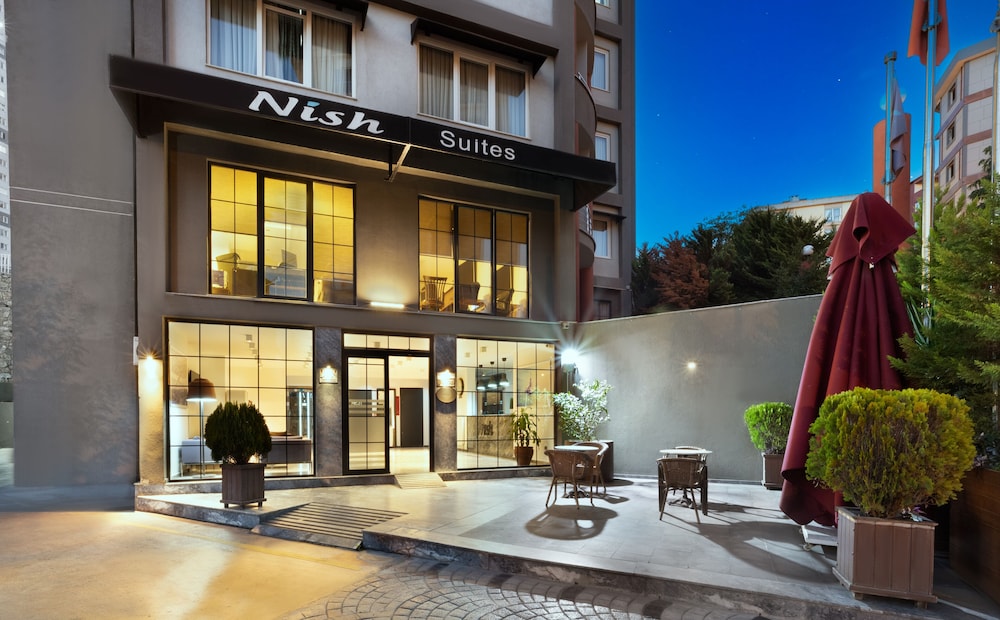 nish suite atasehir