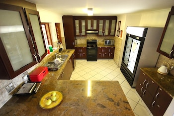 saltycrax backpackers and adventures