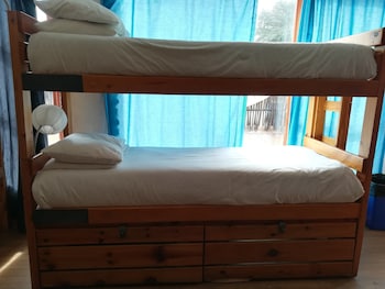 saltycrax backpackers and adventures