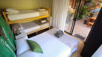 saltycrax backpackers and adventures