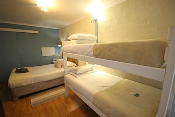 saltycrax backpackers and adventures