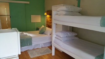 saltycrax backpackers and adventures