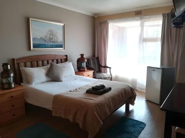 saltycrax backpackers and adventures