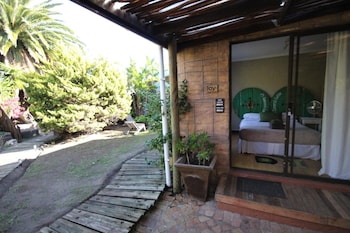 saltycrax backpackers and adventures