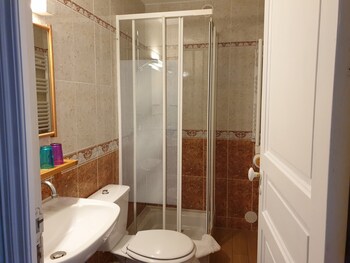 chambres dhotes et gites labri sous roche