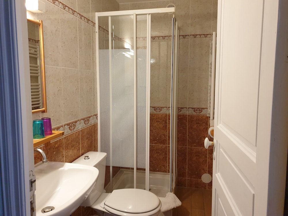 chambres dhotes et gites labri sous roche