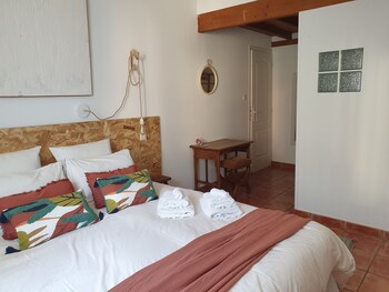 chambres dhotes et gites labri sous roche