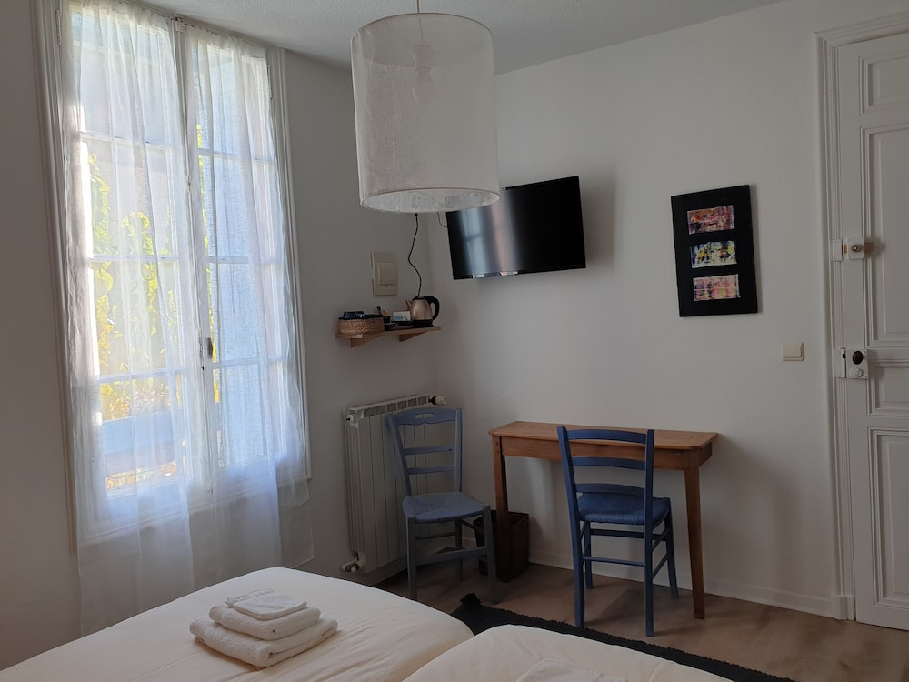 chambres dhotes et gites labri sous roche