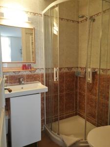 chambres dhotes et gites labri sous roche