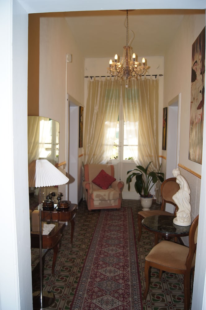 la mimosa bed and breakfast