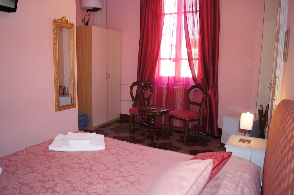 la mimosa bed and breakfast