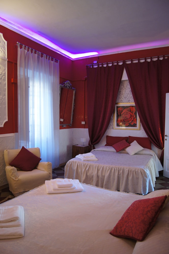 la mimosa bed and breakfast