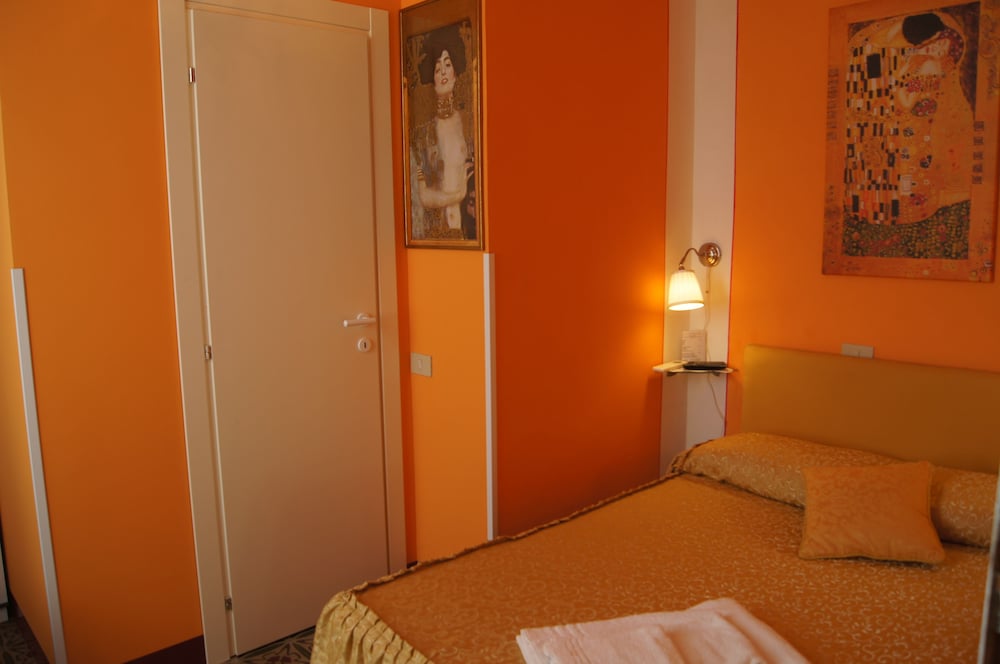 la mimosa bed and breakfast