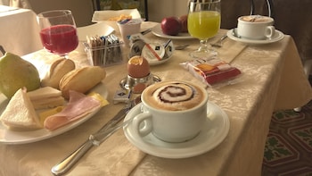 la mimosa bed and breakfast