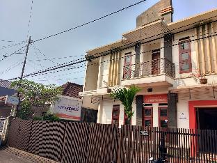 Rumah Tawa Guesthouse 1,Jl. Taman Siswa No. 63,2 star