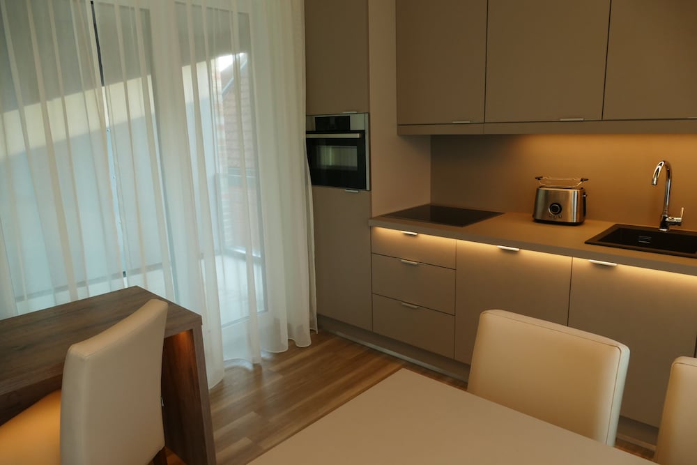 meyns apartments and hotel