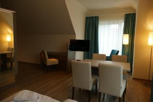 meyns apartments and hotel