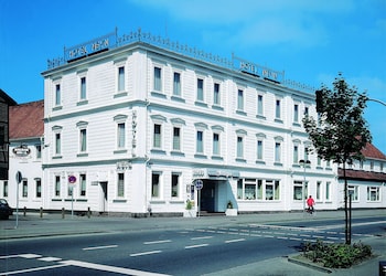 meyns apartments and hotel
