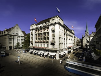 savoy hotel baur en ville