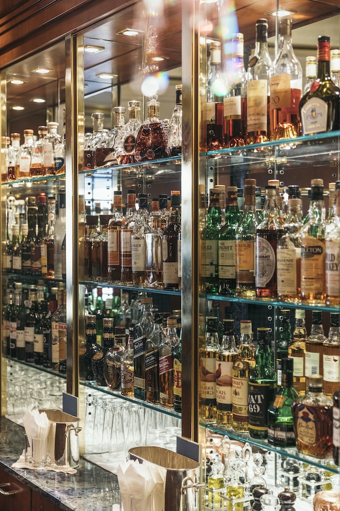 savoy hotel baur en ville