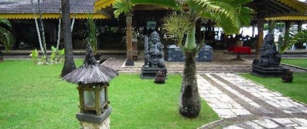 queen of the south resort