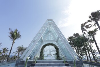 queen of the south resort