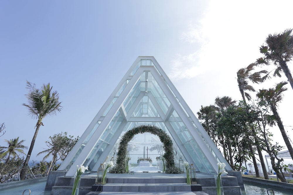 queen of the south resort