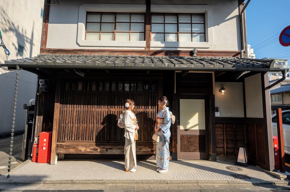 campton higashiyama roku