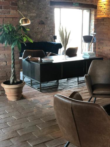 vin hotel la meridiana