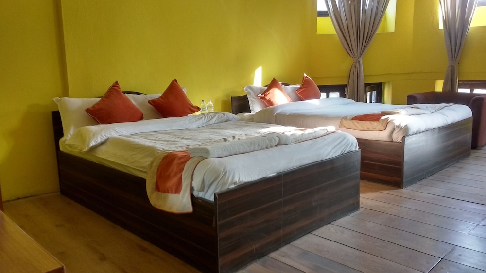 yellow durbar apartment and lounge