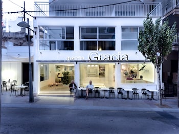 hotel gracia grace and chic