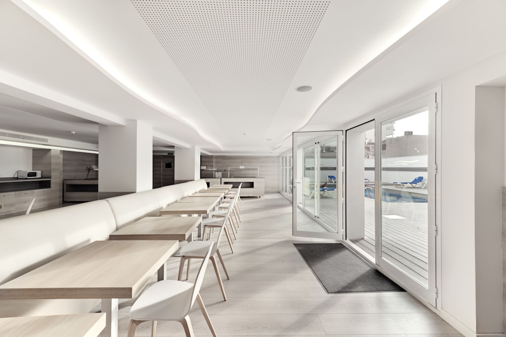 hotel gracia grace and chic