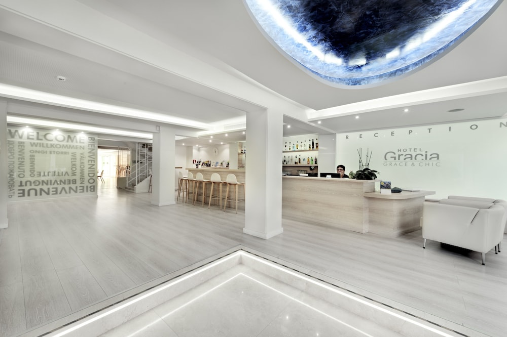 hotel gracia grace and chic
