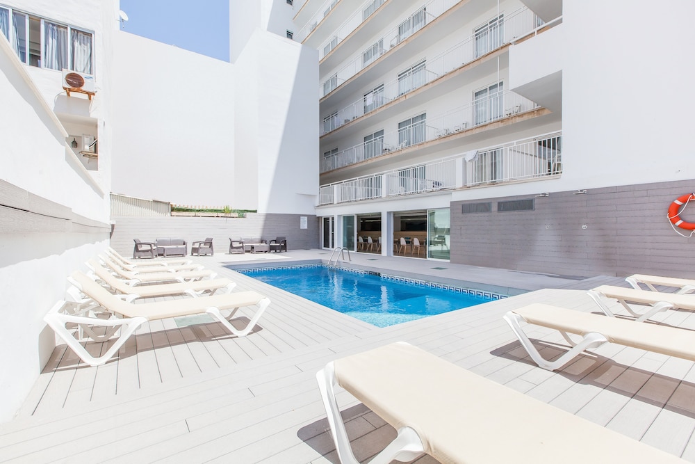 hotel gracia grace and chic