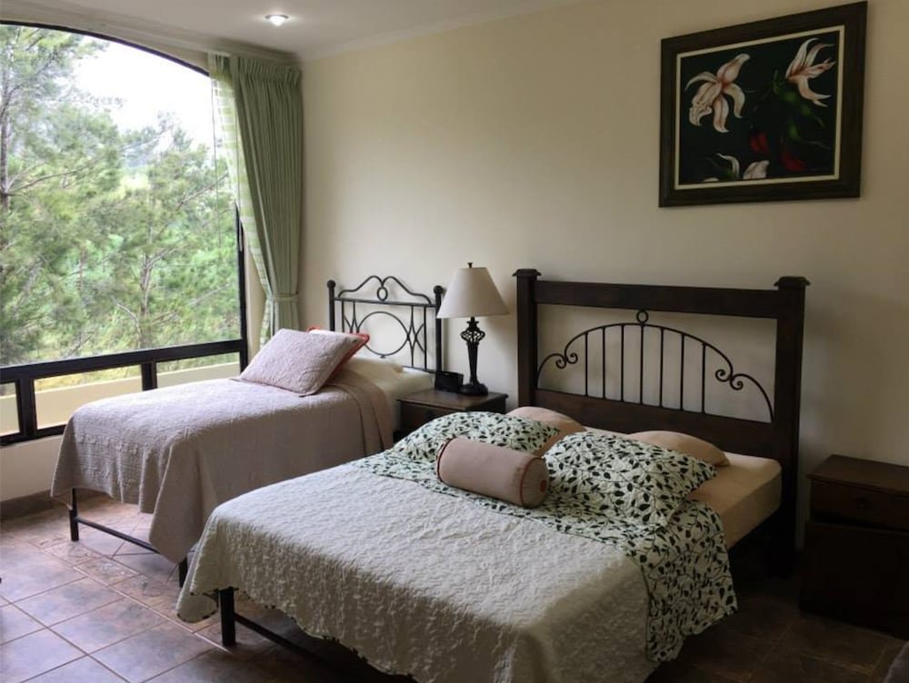 casas del toro monteverde